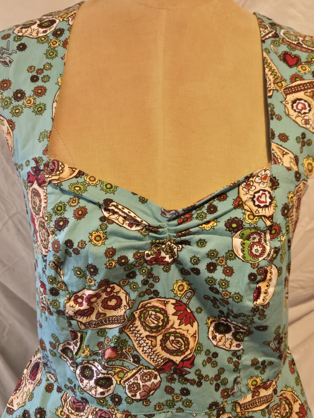 Women's Blue Floral Day Dress - Picture 3 of 8